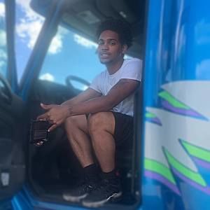 Meet your Posher, Tyler